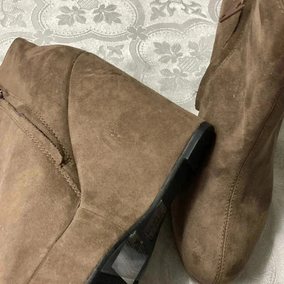 Forever 21 women boot 5.5 - Picture 8 of 16